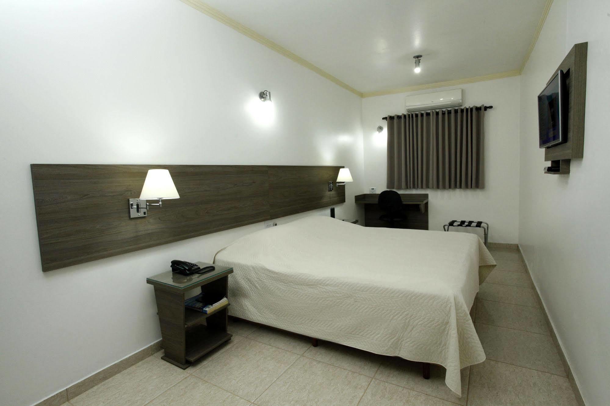Indaia Hotel São Carlos Екстериор снимка