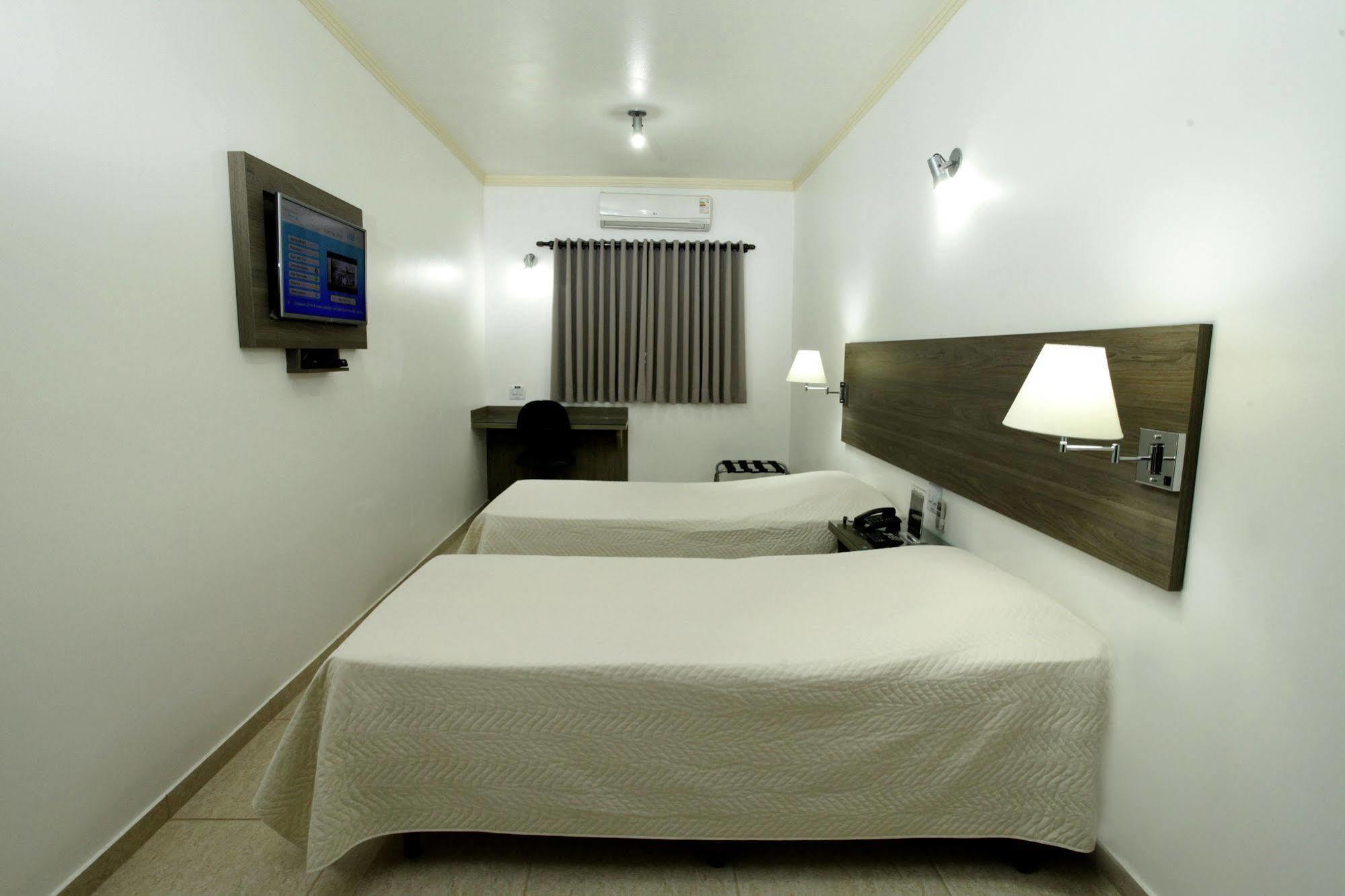Indaia Hotel São Carlos Екстериор снимка
