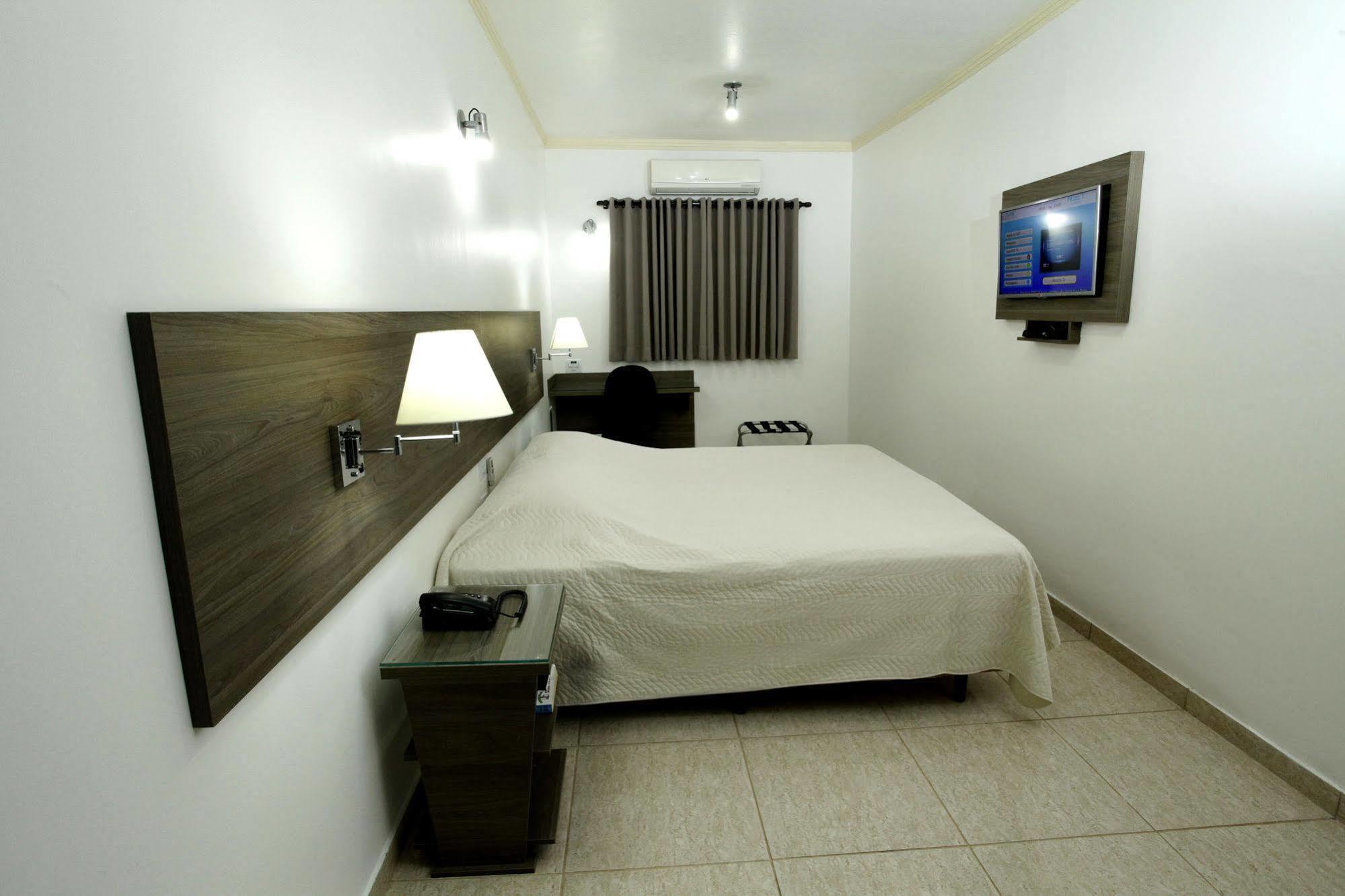Indaia Hotel São Carlos Екстериор снимка