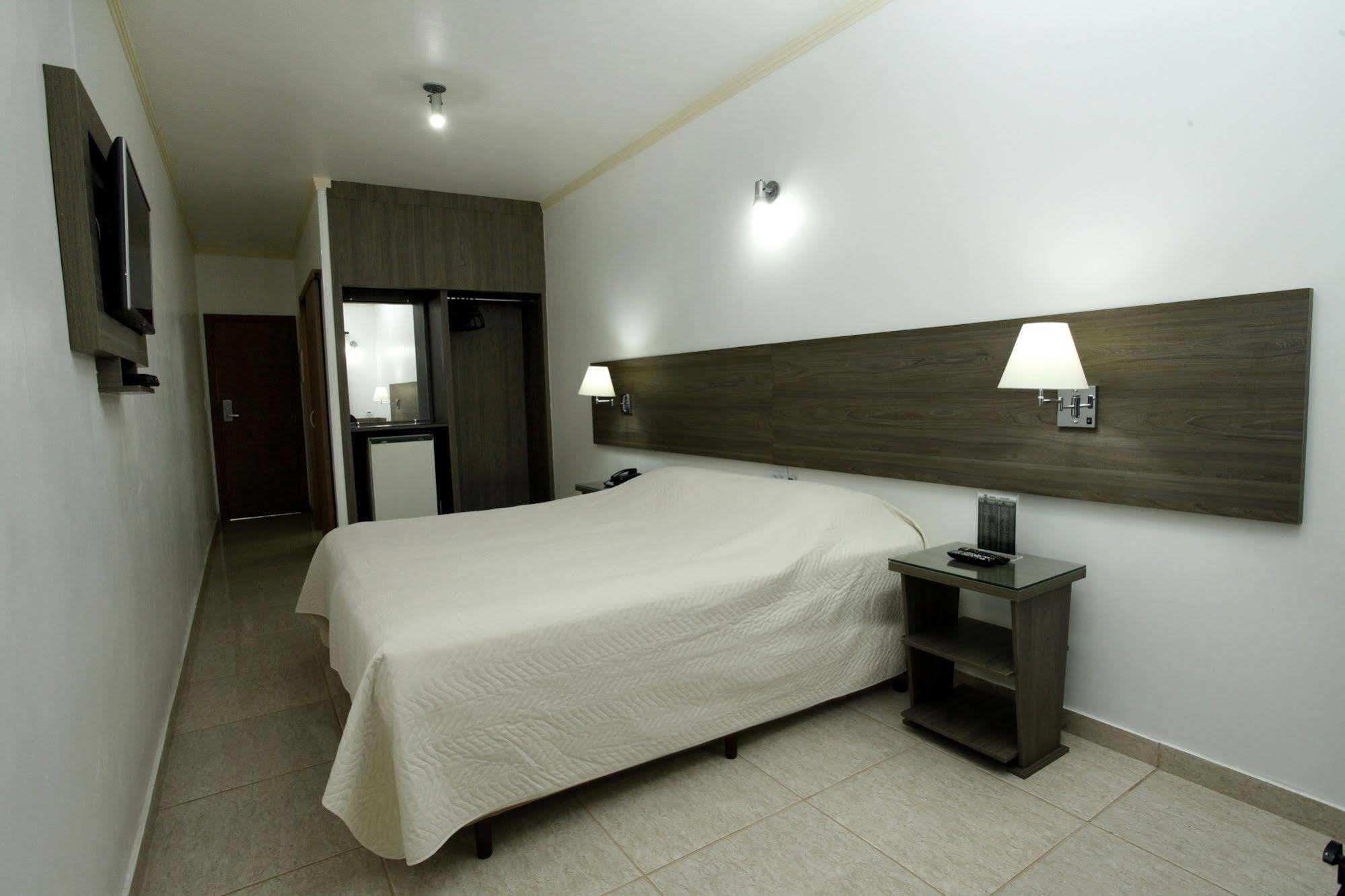 Indaia Hotel São Carlos Екстериор снимка