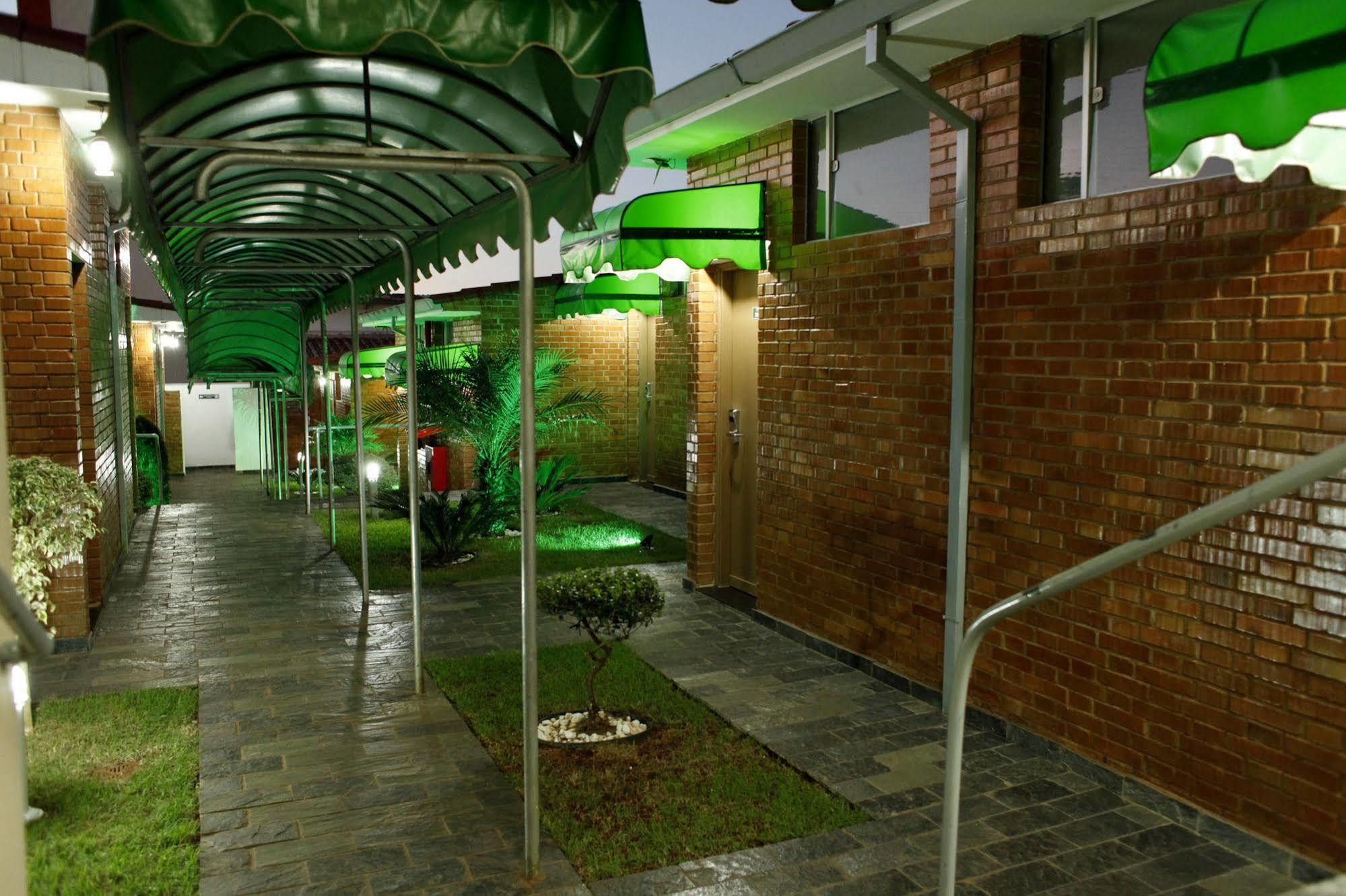 Indaia Hotel São Carlos Екстериор снимка